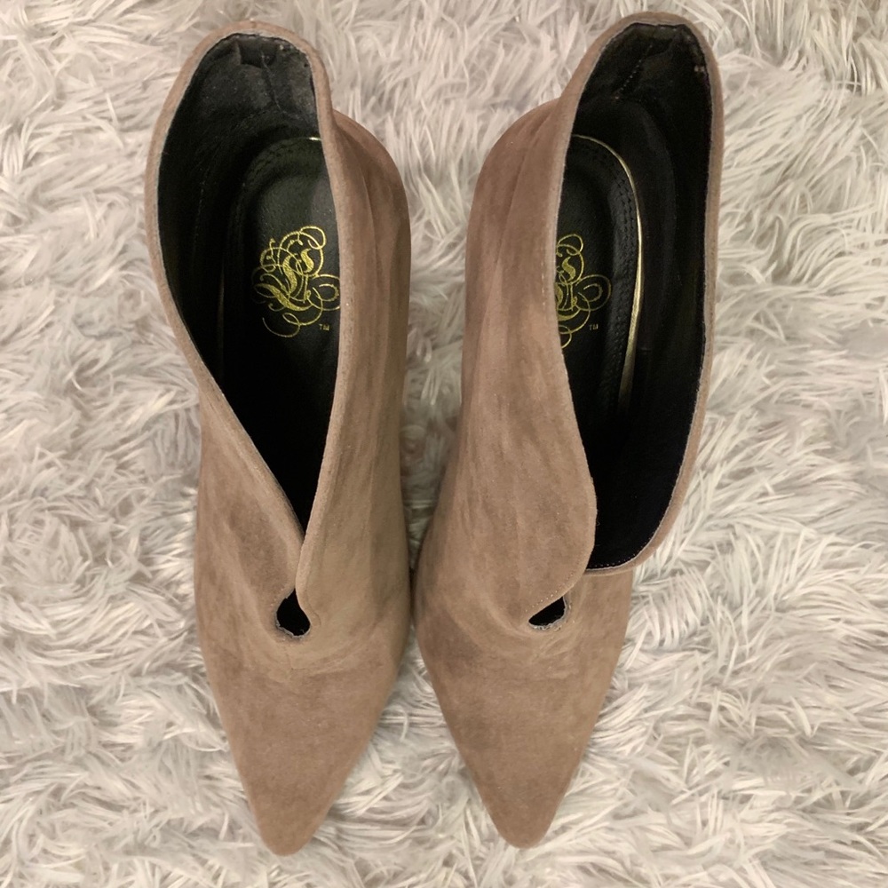 Camel Booties - Picture 3 of 4